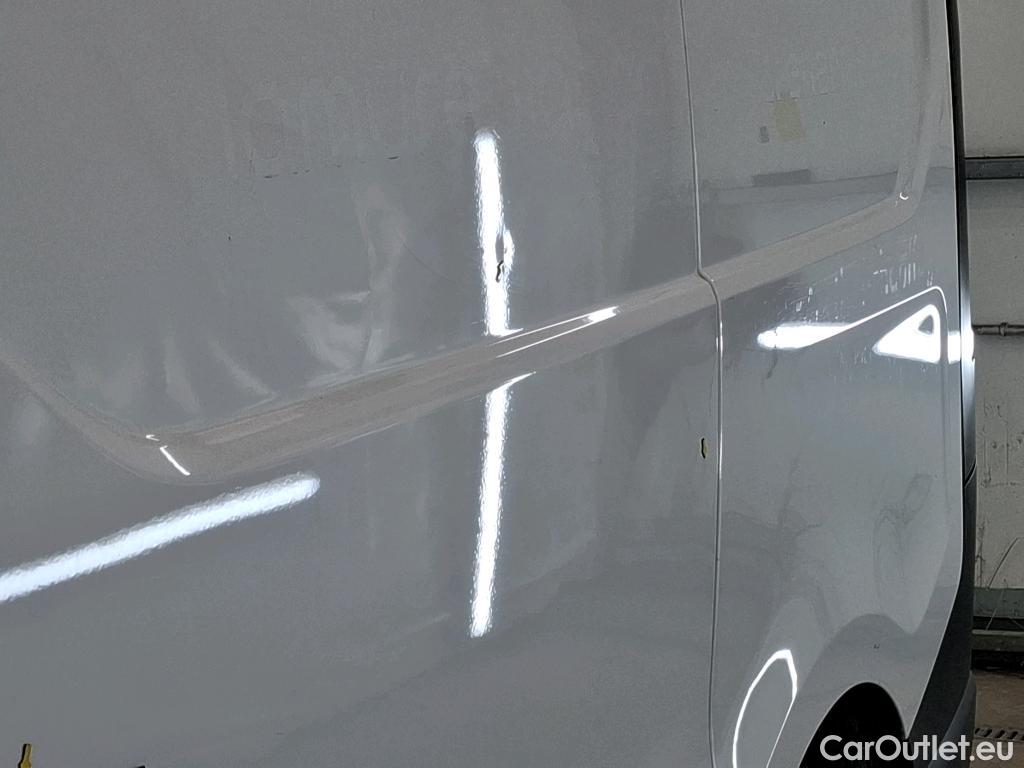  Renault  Trafic RENAULT  2019 4P Fourgon tole FG GCF L1H1 1000 dCi 120 #39