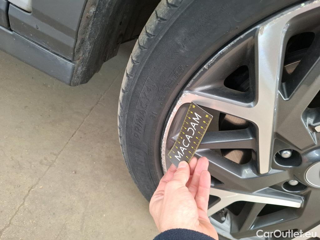  Hyundai  Konna Kona Creative Hybrid 2WD 1.6 GDI 140CV BVA6 E6d #45