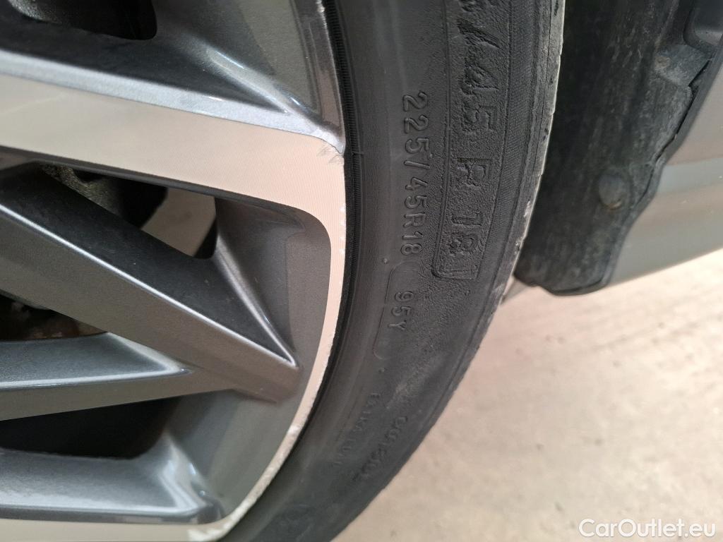  Hyundai  Konna Kona Creative Hybrid 2WD 1.6 GDI 140CV BVA6 E6d #19