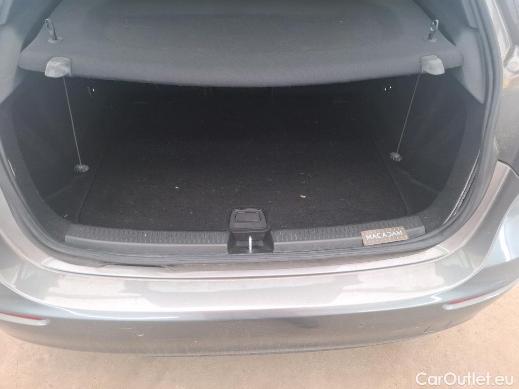 Mercedes  A-Klasse MERCEDES-BENZ Classe A 5p Berline A 180 Business Line #23