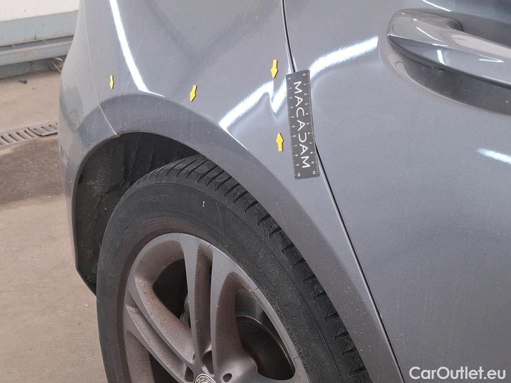  Mercedes  A-Klasse MERCEDES-BENZ Classe A 5p Berline A 180 Business Line #4
