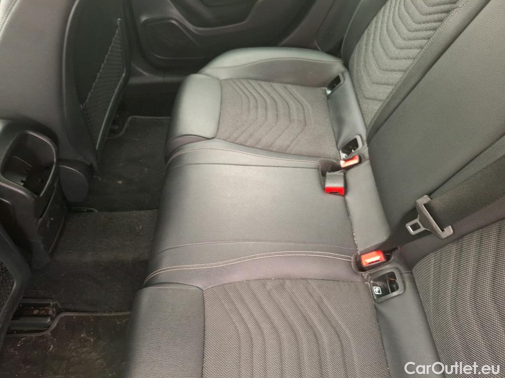  Mercedes  A-Klasse MERCEDES-BENZ Classe A 5p Berline A 180 Business Line #35