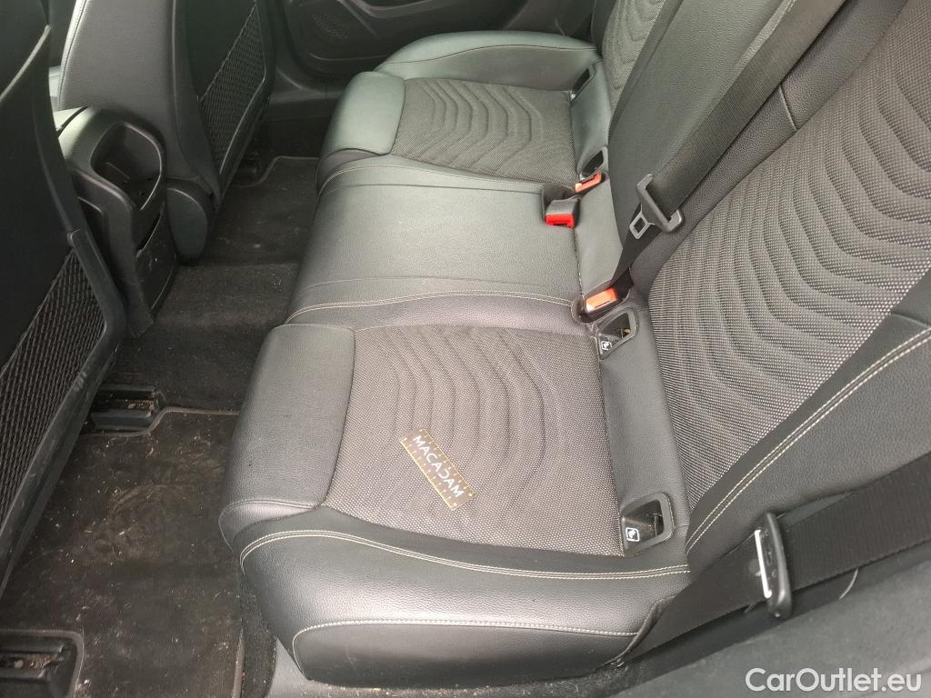  Mercedes  A-Klasse MERCEDES-BENZ Classe A 5p Berline A 180 Business Line #33