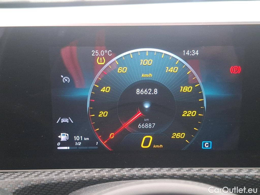  Mercedes  A-Klasse MERCEDES-BENZ Classe A 5p Berline A 180 Business Line #36