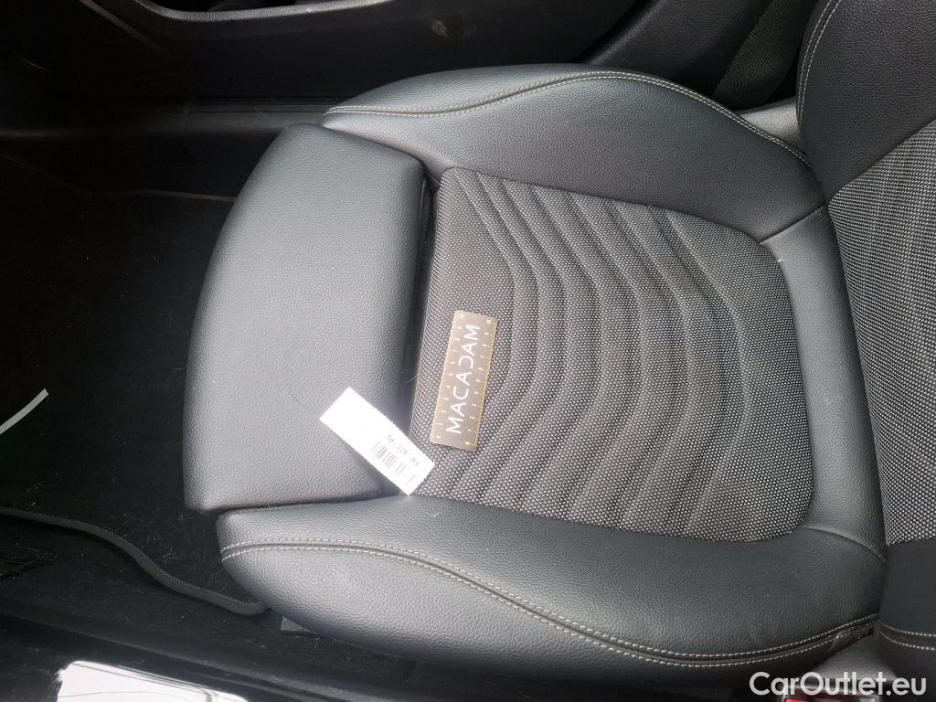  Mercedes  A-Klasse MERCEDES-BENZ Classe A 5p Berline A 180 Business Line #32