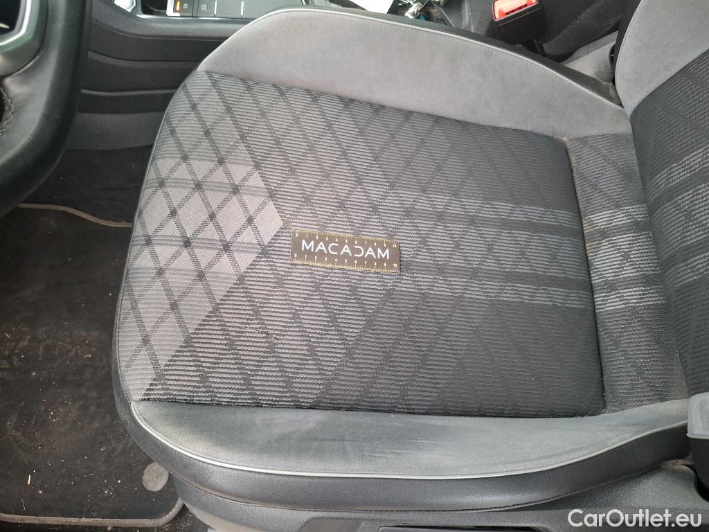  Volkswagen  Tiguan VOLKSWAGEN  / 2020 / 5P / SUV 2.0 TDI 150 DSG7 R-Line #4