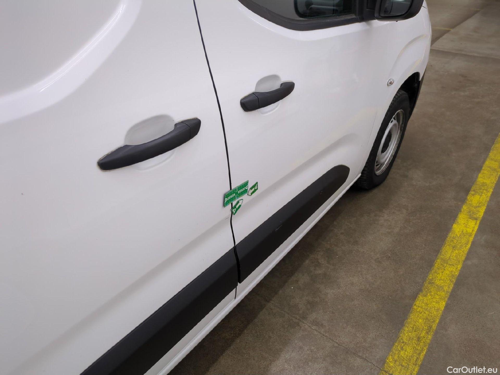  Citroen  Berlingo  Fourgon Club M 650 1.5 BlueHDi 100CV BVM6 E6d #17