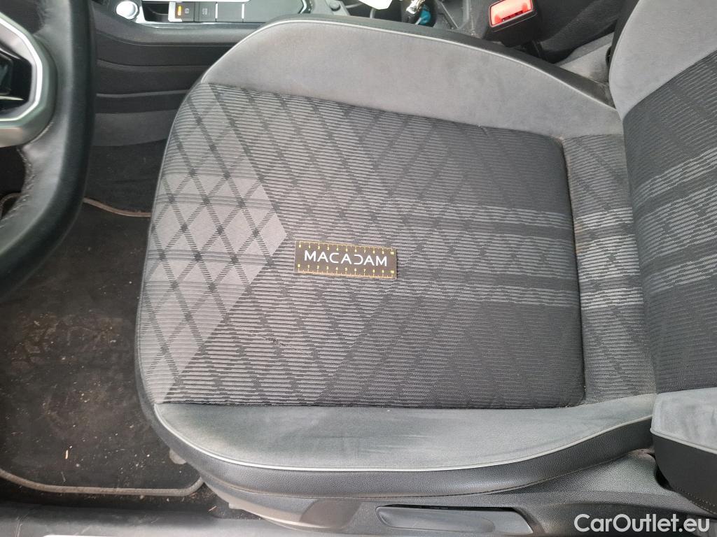  Volkswagen  Tiguan VOLKSWAGEN  / 2020 / 5P / SUV 2.0 TDI 150 DSG7 R-Line #3