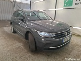  Volkswagen  Tiguan VOLKSWAGEN  / 2020 / 5P / SUV 1.5 TSI 150 DSG7 LIFE BUSI #4