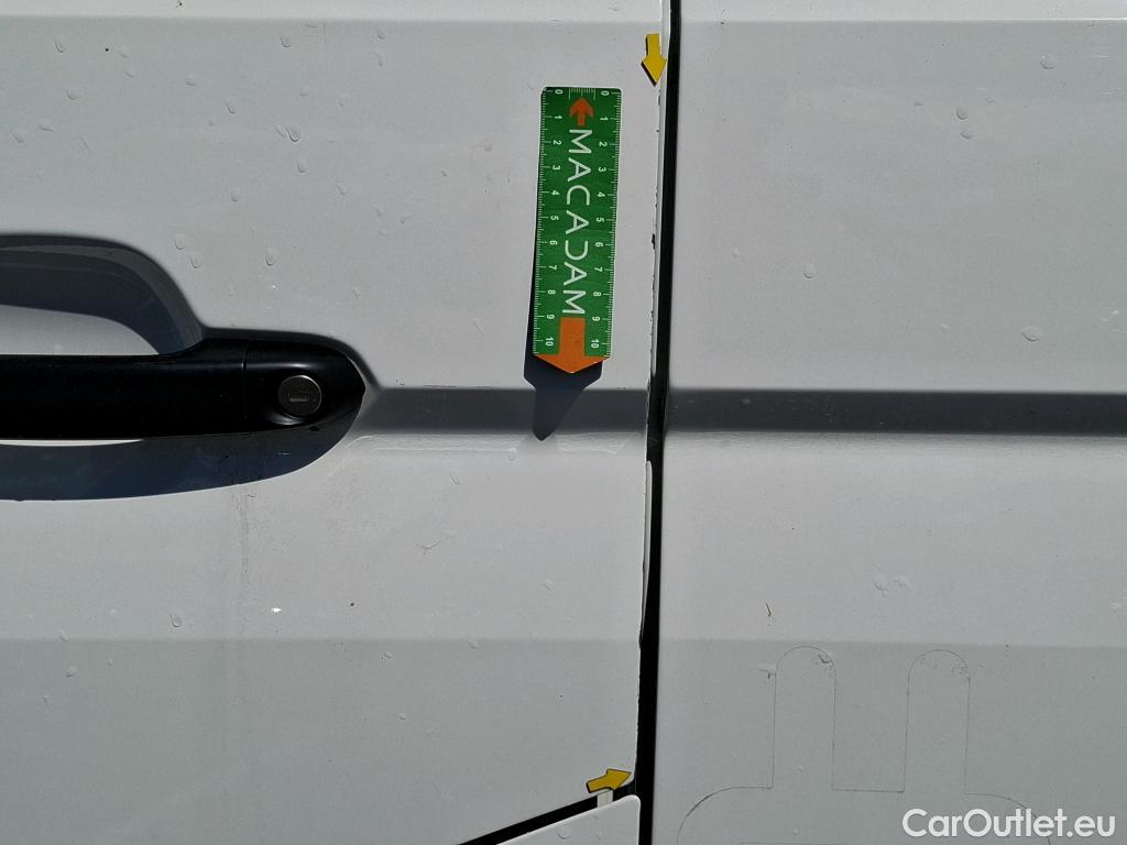  Volkswagen  Crafter  Fourgon e- 35 Fourgon mittellang Hochdach FWD 35kWh BVA #55
