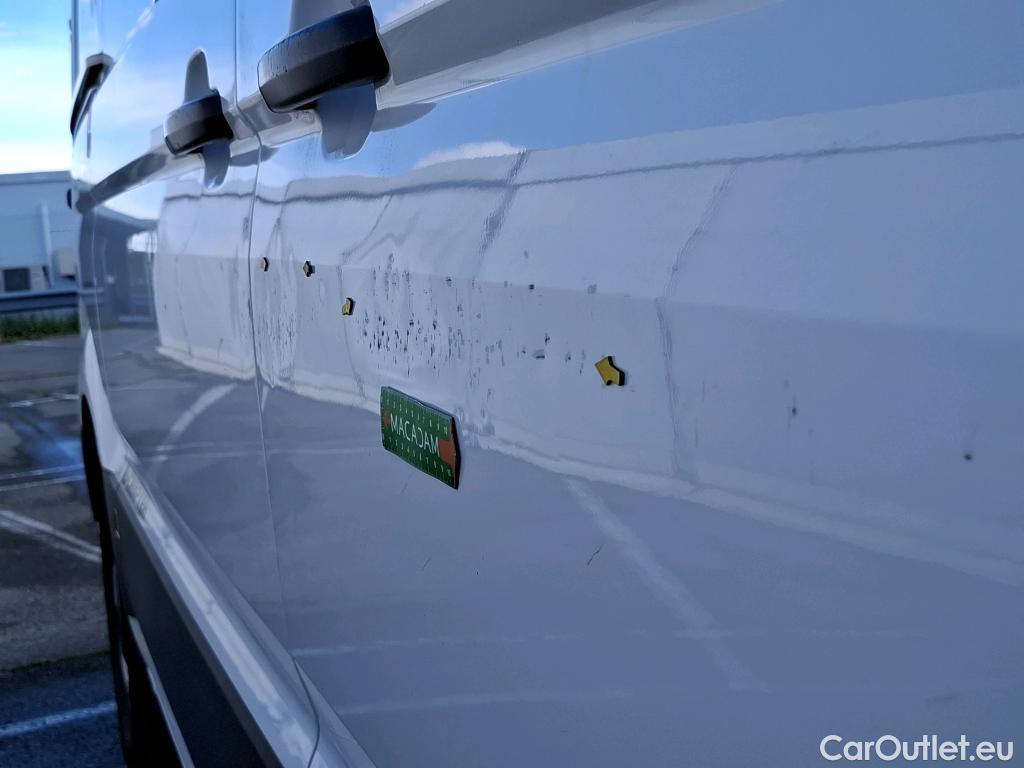  Volkswagen  Crafter  Fourgon e- 35 Fourgon mittellang Hochdach FWD 35kWh BVA #27