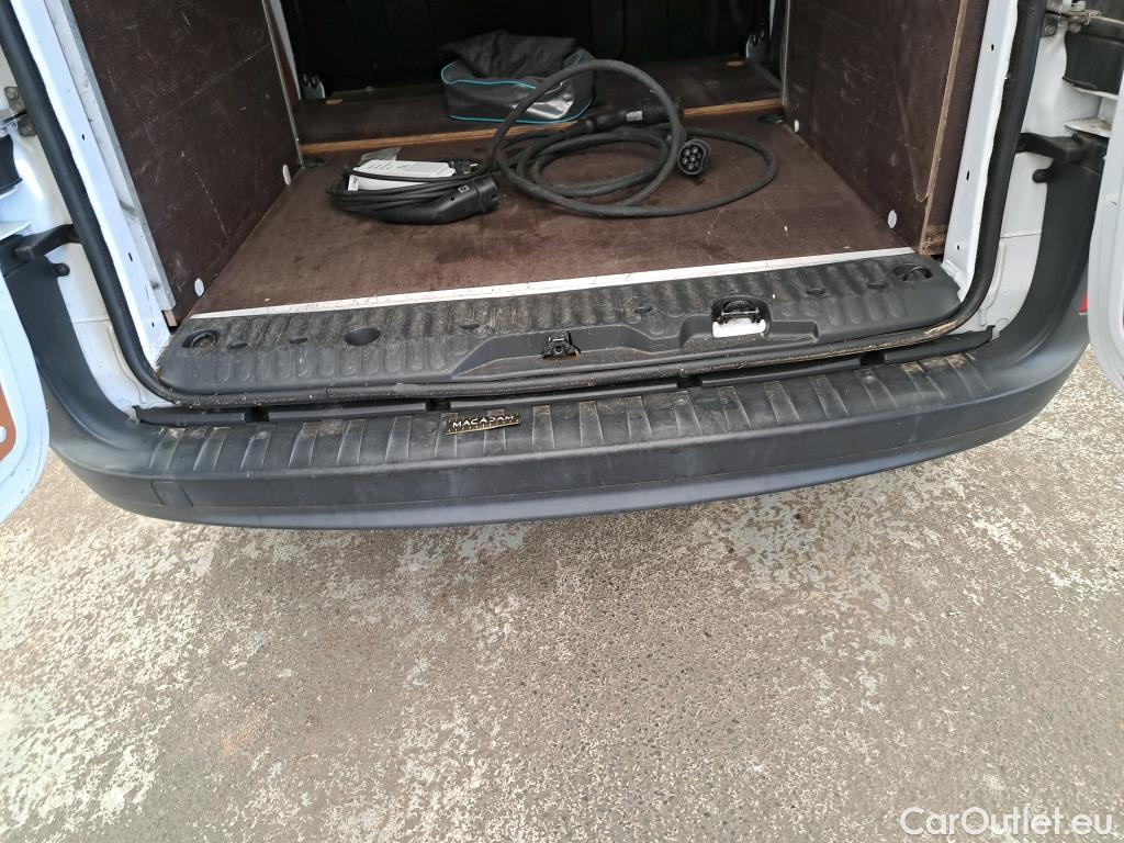  Renault  Kangoo RENAULT  Express / 2013 / 3P / Fourgonnette Z.E. Confort Achat Integral - 19 #1