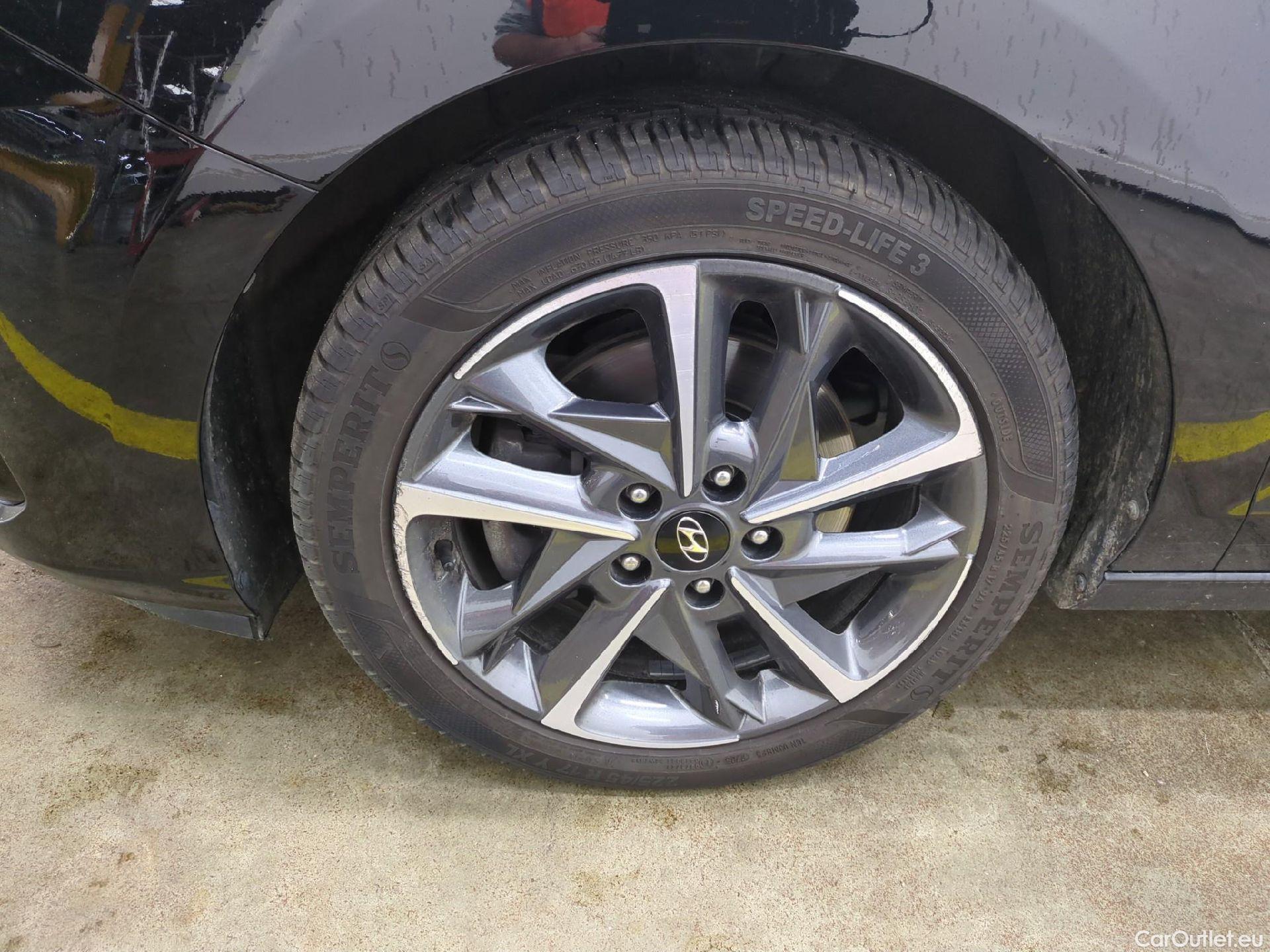  Hyundai  i30 HYUNDAI  / 2020 / 5P / Berline 1.0 T-GDI 120 DCT-7 MHEV CREATIVE #3