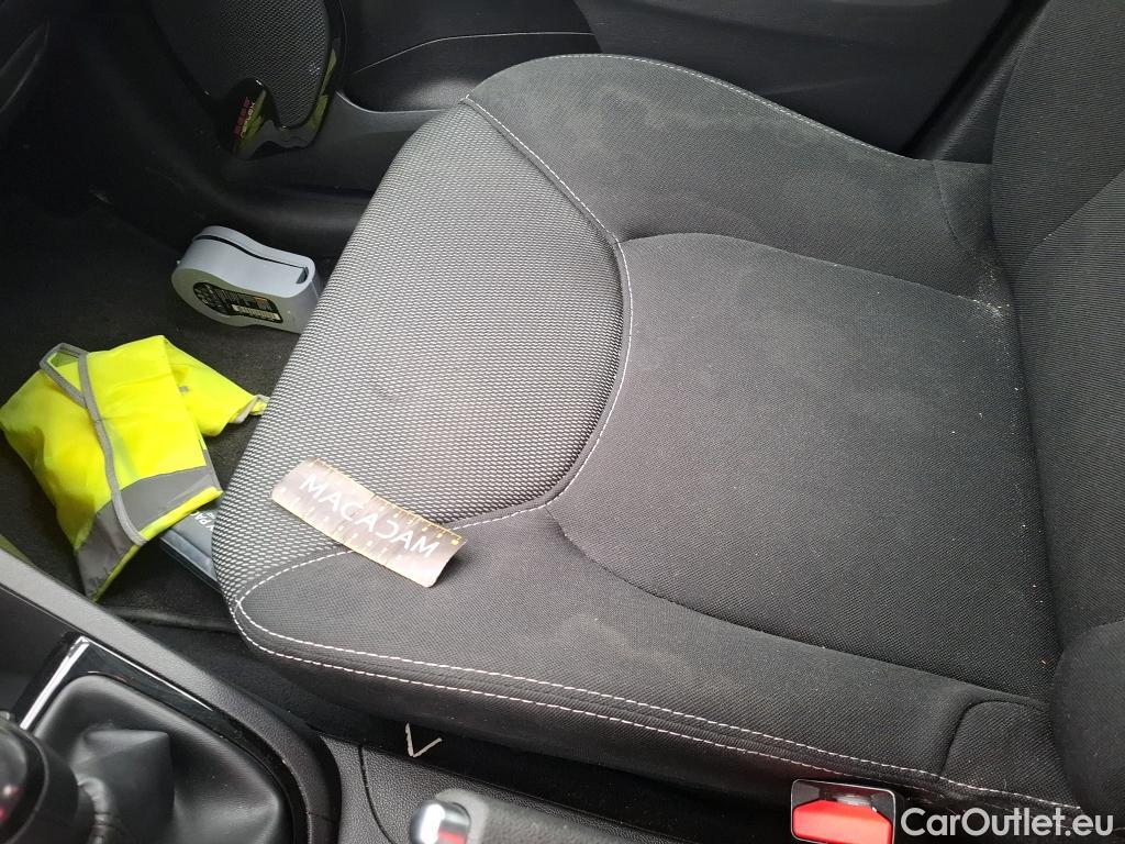  Renault  Clio  IV Business 0.9 TCe 90CV BVM5 E6 #29