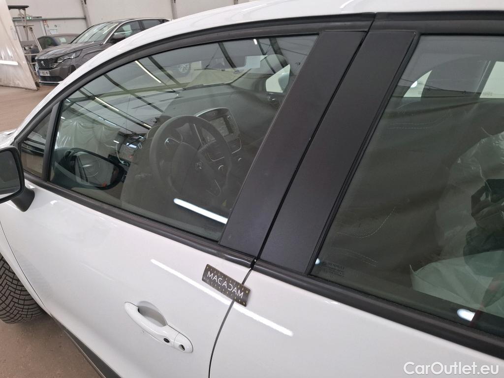  Renault  Clio  IV Business 0.9 TCe 90CV BVM5 E6 #27