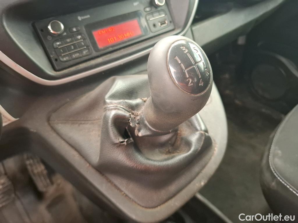  Renault  Kangoo  Express Grand Confort (L1) 1.5 dCi 90CV BVM5 E6 #80