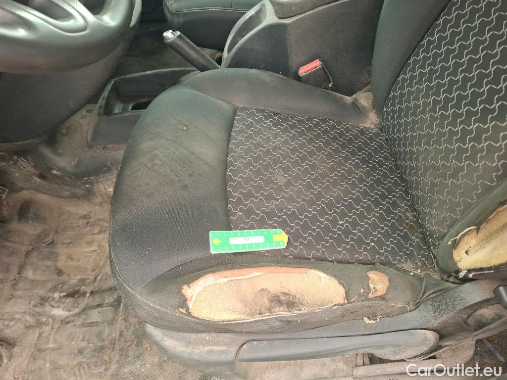  Renault  Kangoo  Express Grand Confort (L1) 1.5 dCi 90CV BVM5 E6 #22