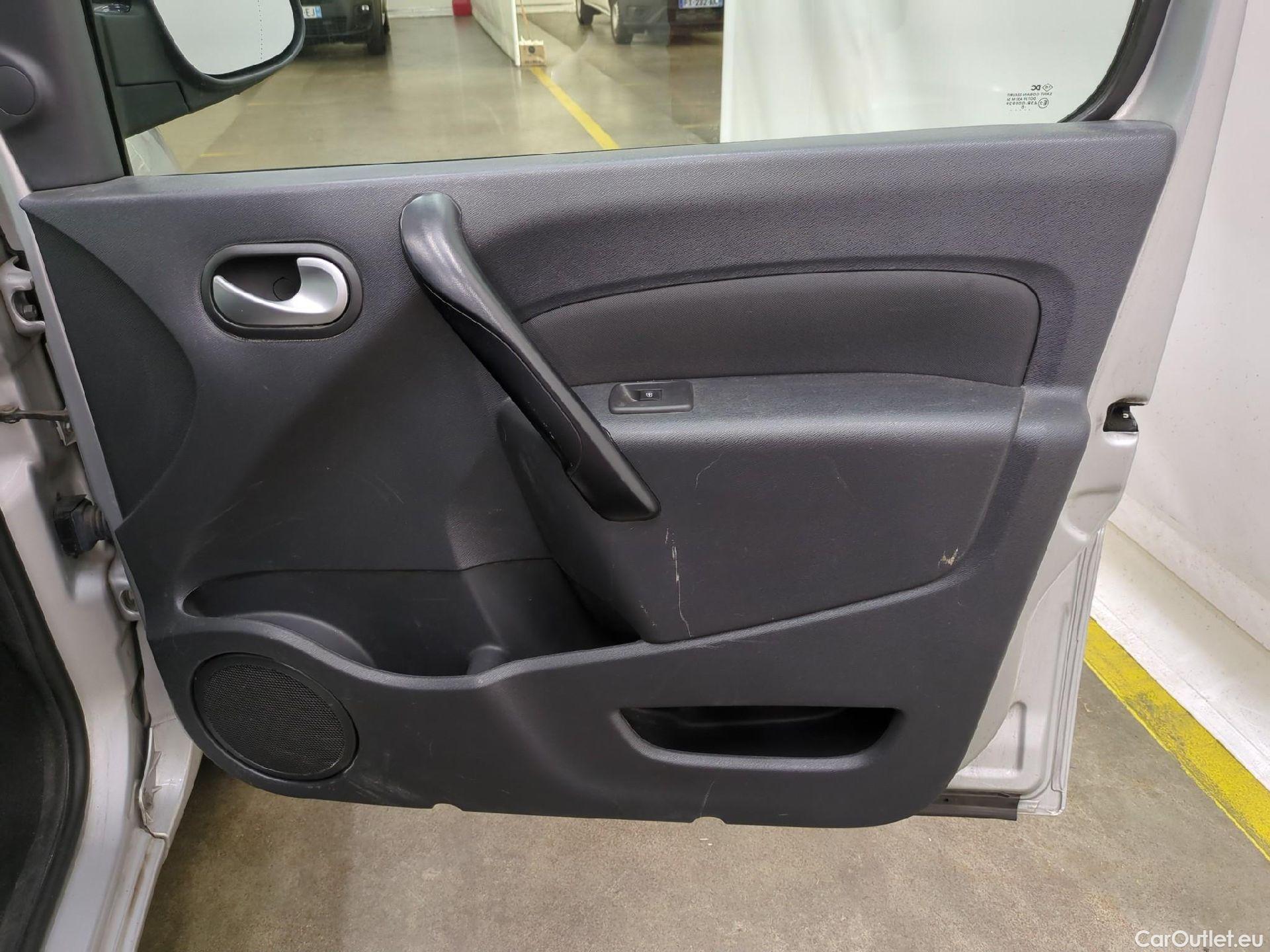  Renault  Kangoo  Intens N1 1.5 dCi 90CV BVM5 E6 #107
