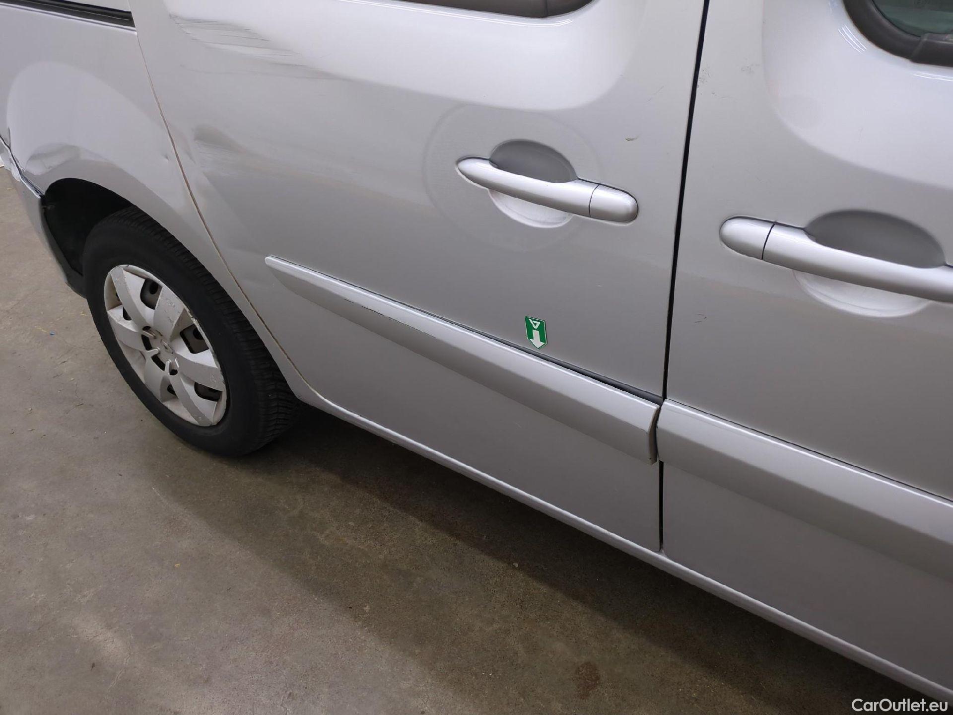  Renault  Kangoo  Intens N1 1.5 dCi 90CV BVM5 E6 #103