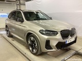 iX3