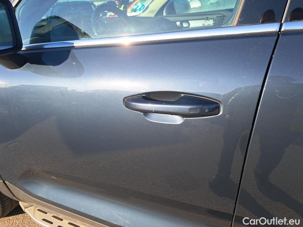  Volvo  XC 40 VOLVO XC40 / 2017 / 5P / todoterreno 1.5 T5 Twin Recharge Inscription Ex Auto #28