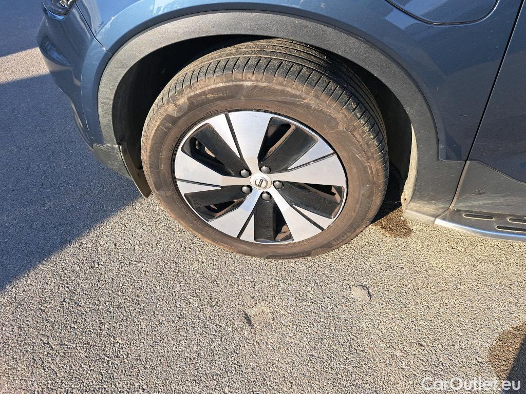  Volvo  XC 40 VOLVO XC40 / 2017 / 5P / todoterreno 1.5 T5 Twin Recharge Inscription Ex Auto #3