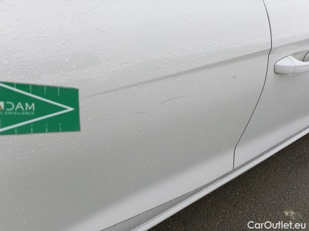  Seat  Ibiza SEAT  / 2017 / 5P / berlina con portón 1.0 TGI 66kW (90CV) Style Plus(SP) #6