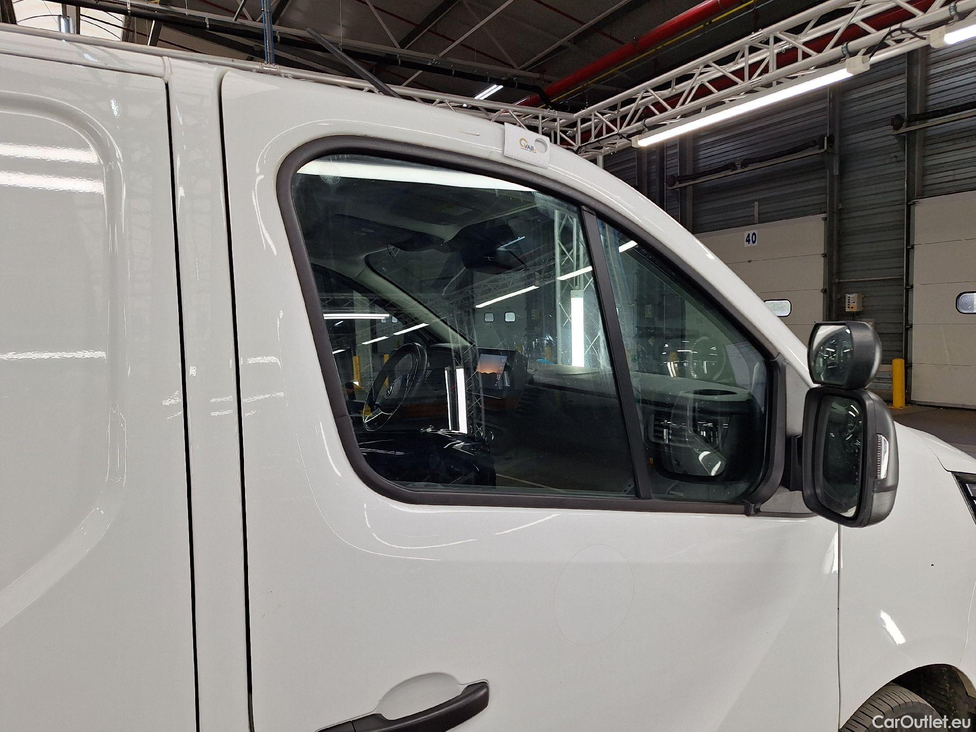  Renault  Trafic Renault, _ '21, Renault  L1H1 dCi 130 Confort 2.9T 4d #31