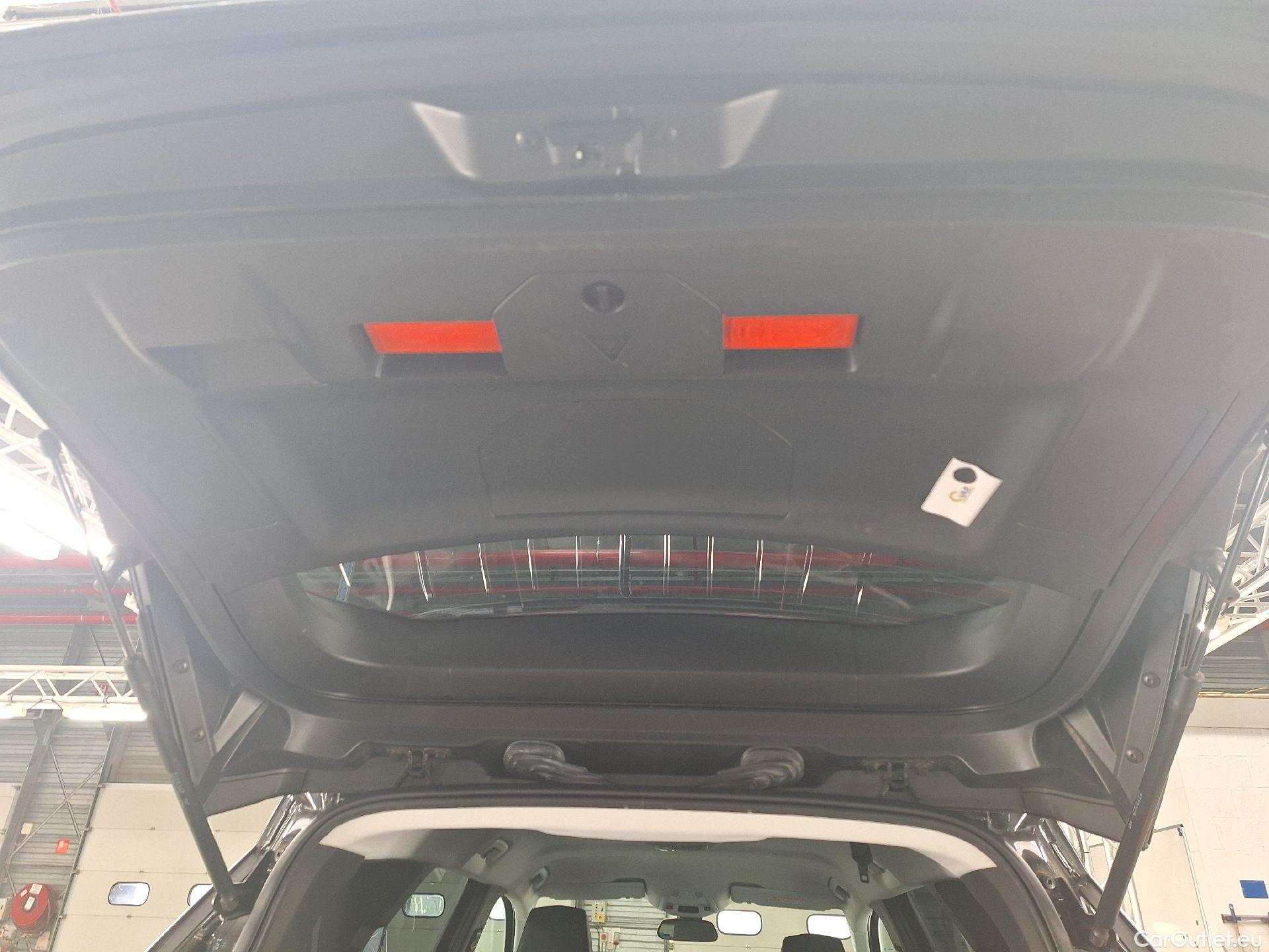  Peugeot  5008 Peugeot,  FL'20, Peugeot  1.5 BlueHDi 96kW S&S Allure Pack 5d #18