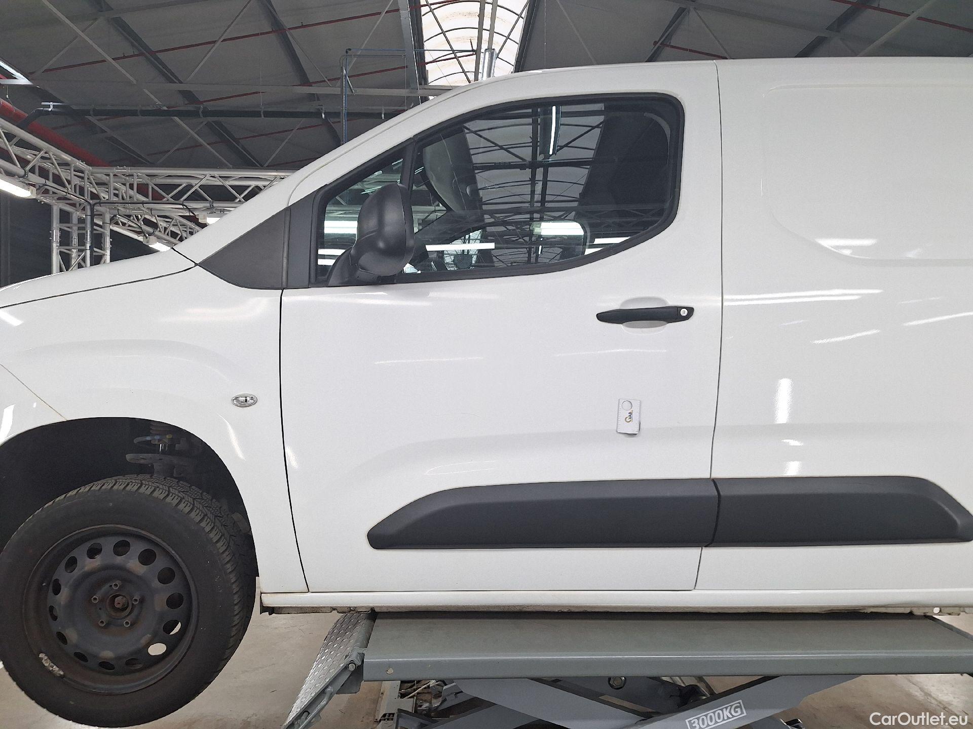  Peugeot  Partner Peugeot, _ '18, Peugeot  1.6 BHDi L1 Light 73kW s/s Premium #8