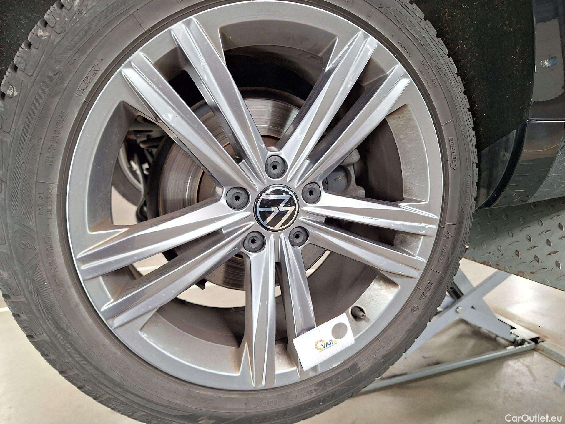  Volkswagen  Arteon VW,  FL'20, Volkswagen  2.0 TDI 110kW DSG R-Line Busines #33