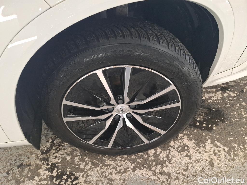 Volvo  XC90  Momentum Plug-In Hybrid AWD 2.0 #3