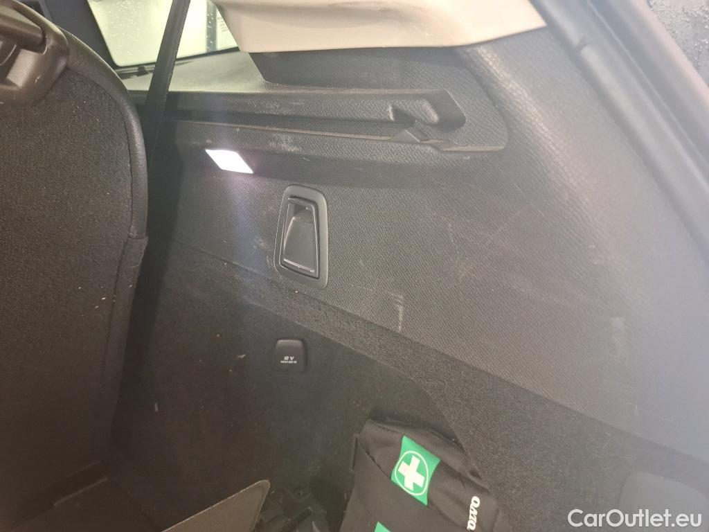  Volvo  XC90  Momentum Plug-In Hybrid AWD 2.0 #30