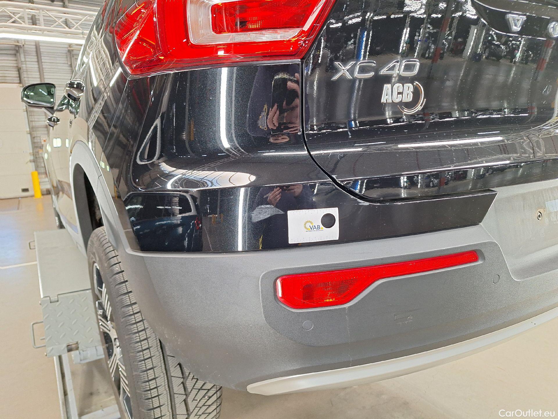  Volvo  XC 40 Volvo, XC40 '17, Volvo XC40 T2 Geartronic Inscription 5d #14