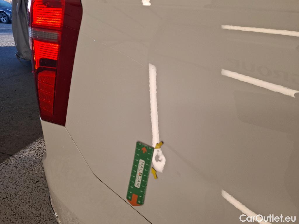  Volvo  XC90  Momentum Plug-In Hybrid AWD 2.0 #36