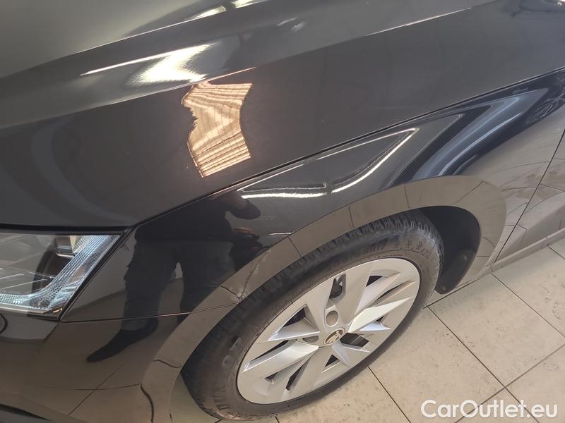  Skoda  Octavia  Lim. (NX3)(2020)  4 2.0TDI 150 Style AT #13