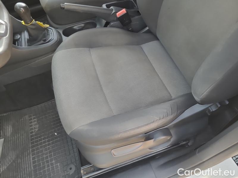  Volkswagen  Caddy  (2010)  1.0TSI 75 MAXI 4d #10