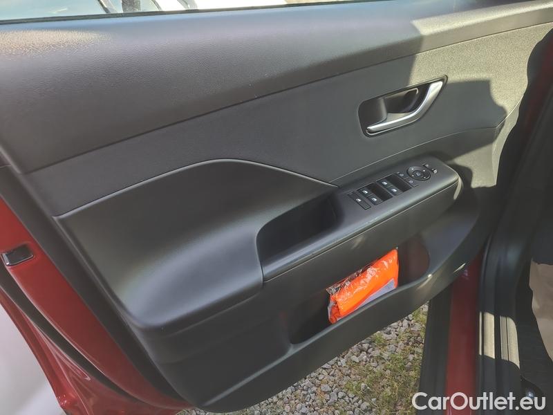  Hyundai  Konna Kona (SX2) (2023) Kona 1,6 GDi HEV FAMILY AT #7