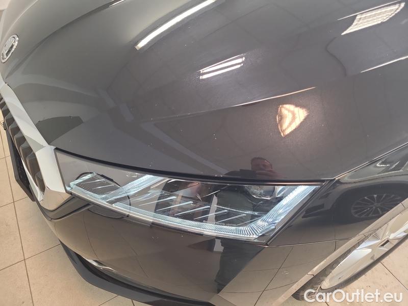  Skoda  Octavia  Lim. (NX3)(2020)  4 2.0TDI 150 Style AT #14