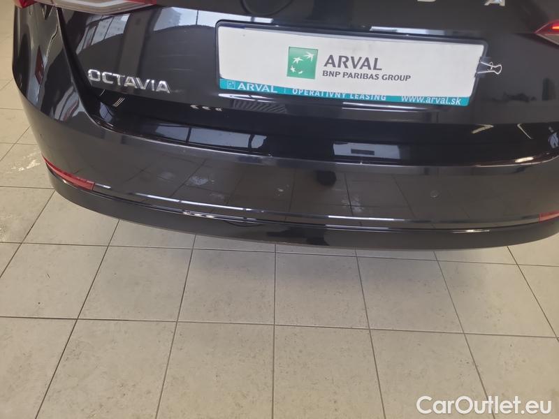  Skoda  Octavia  Lim. (NX3)(2020)  4 2.0TDI 150 Style AT #7
