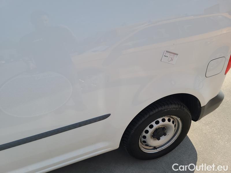  Volkswagen  Caddy  (2010)  1.0TSI 75 MAXI 4d #9