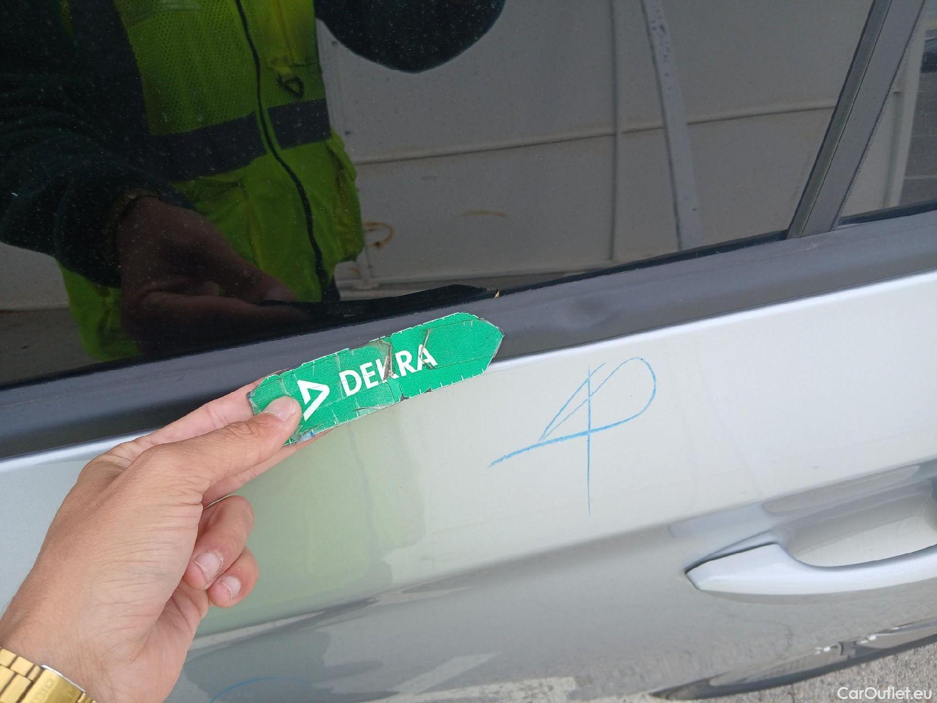  Hyundai   Ioniq HYUNDAI / 2019 / 5P / berlina con portón 1.6 GDI HEV Klass DCT #30