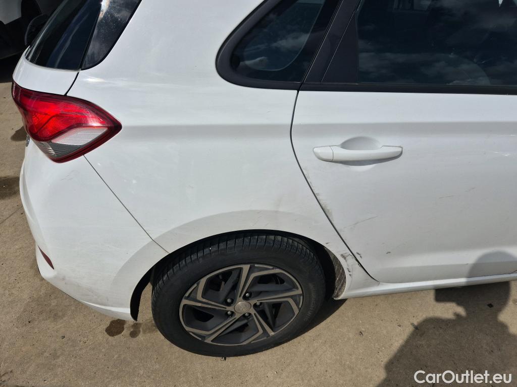  Hyundai  i30 HYUNDAI  / 2020 / 5P / berlina con portón 1.0 TGDI 48V Klass #8