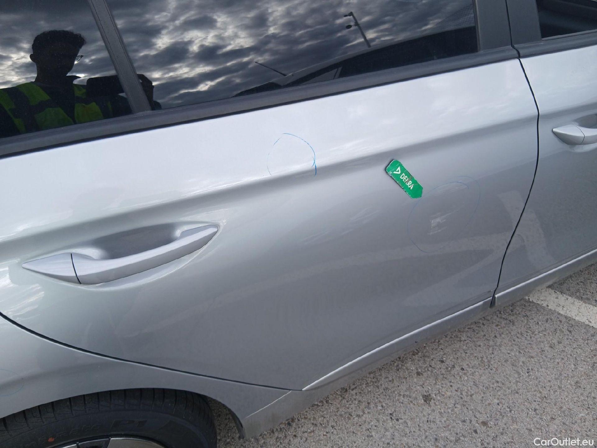  Hyundai   Ioniq HYUNDAI / 2019 / 5P / berlina con portón 1.6 GDI HEV Klass DCT #41