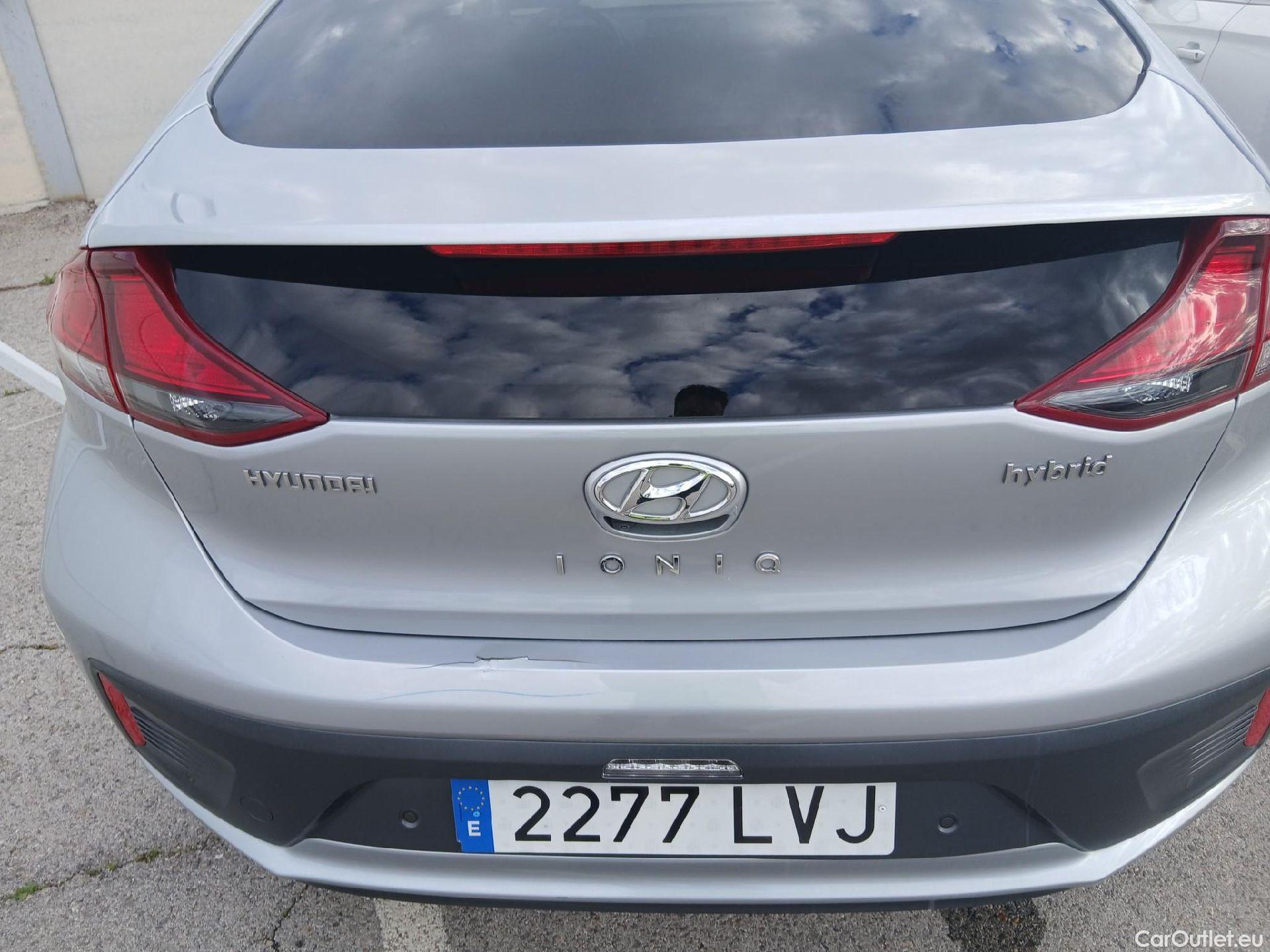  Hyundai   Ioniq HYUNDAI / 2019 / 5P / berlina con portón 1.6 GDI HEV Klass DCT #35