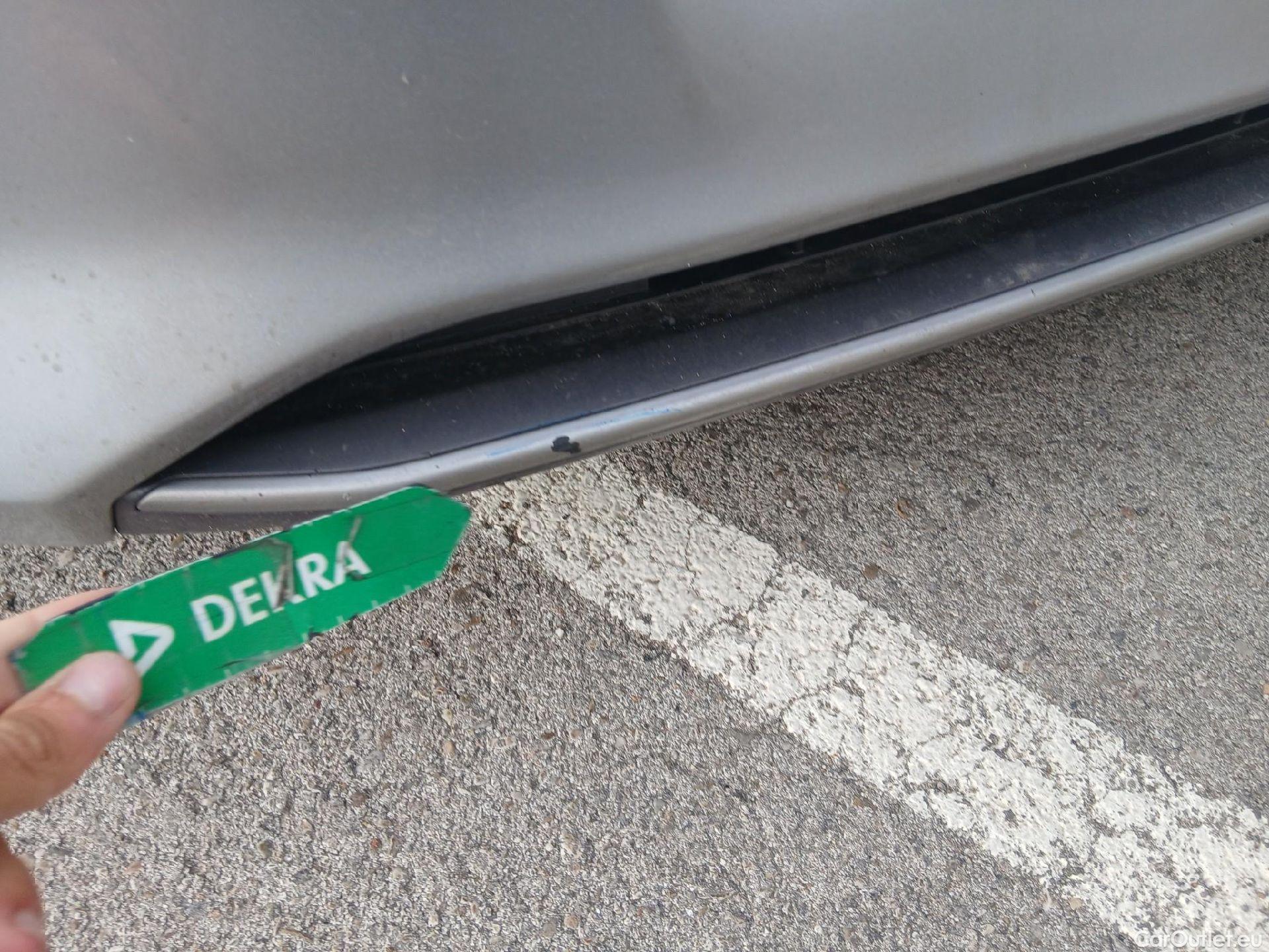  Hyundai   Ioniq HYUNDAI / 2019 / 5P / berlina con portón 1.6 GDI HEV Klass DCT #13