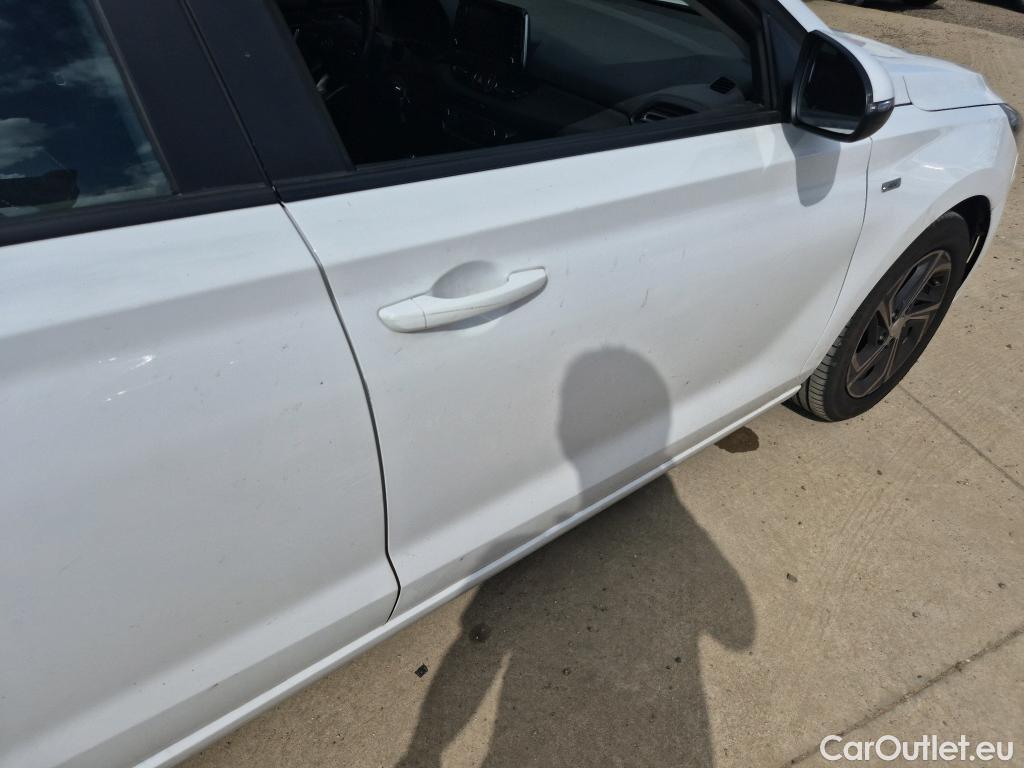  Hyundai  i30 HYUNDAI  / 2020 / 5P / berlina con portón 1.0 TGDI 48V Klass #11