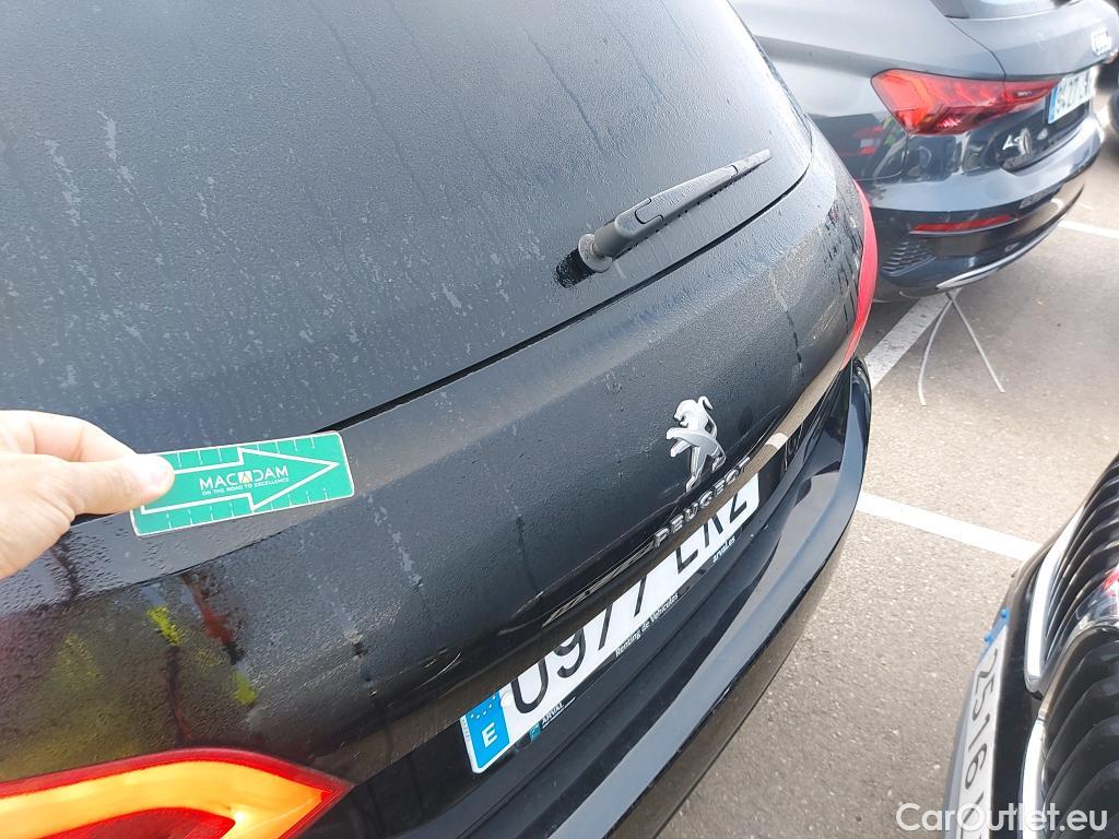  Peugeot  308 PEUGEOT  / 2017 / 5P / familiar SW Style BlueHDi 130 S&S #1