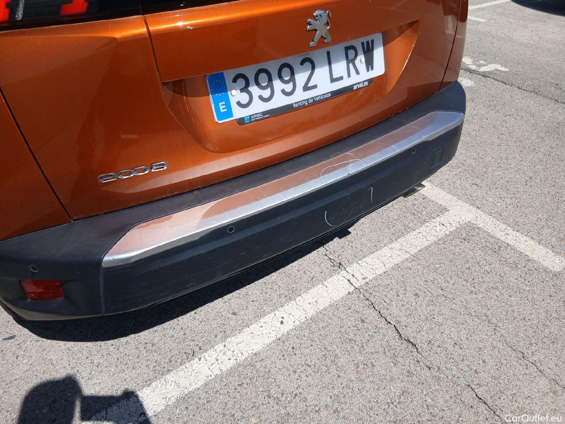  Peugeot  2008 PEUGEOT  / 2019 / 5P / todoterreno Active BlueHDI 81kW (110CV) #17