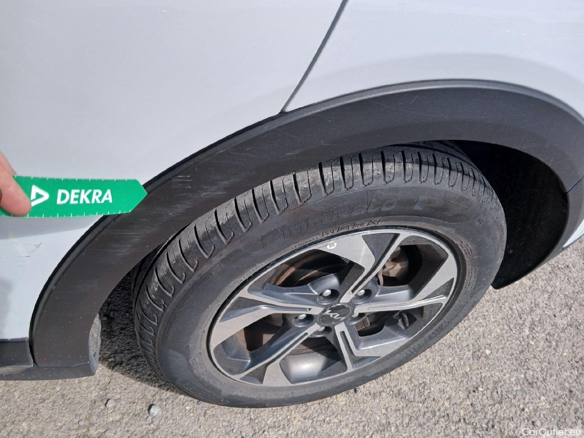  KIA  XCeed KIA  / 2022 / 5P / todoterreno 1.0 T-GDi Drive 88kW (120CV) (AC) #34